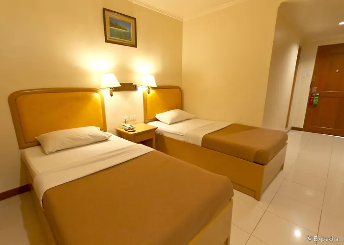 Diplomat 2* Cebu