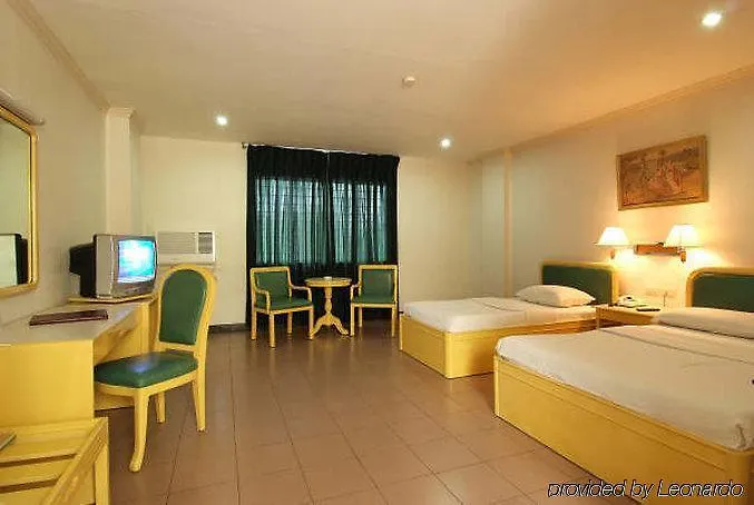 Hotel Diplomat 2*