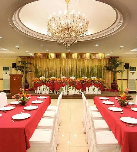 Diplomat 2* Cebu