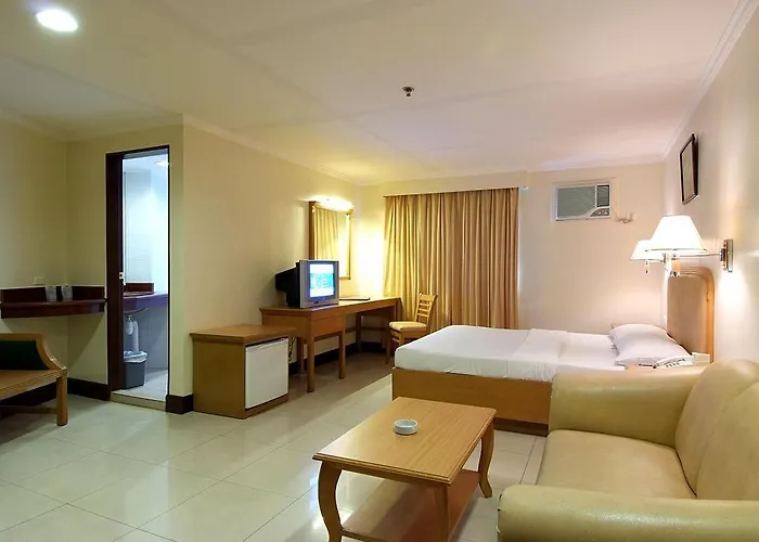 Diplomat Hotel