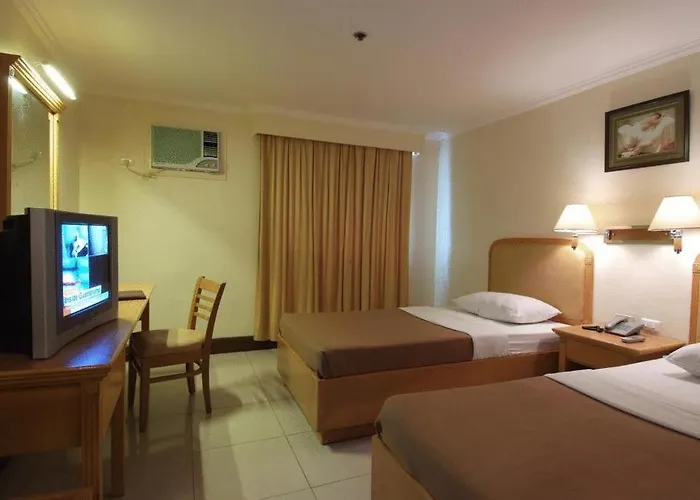 Diplomat Hotel 2*